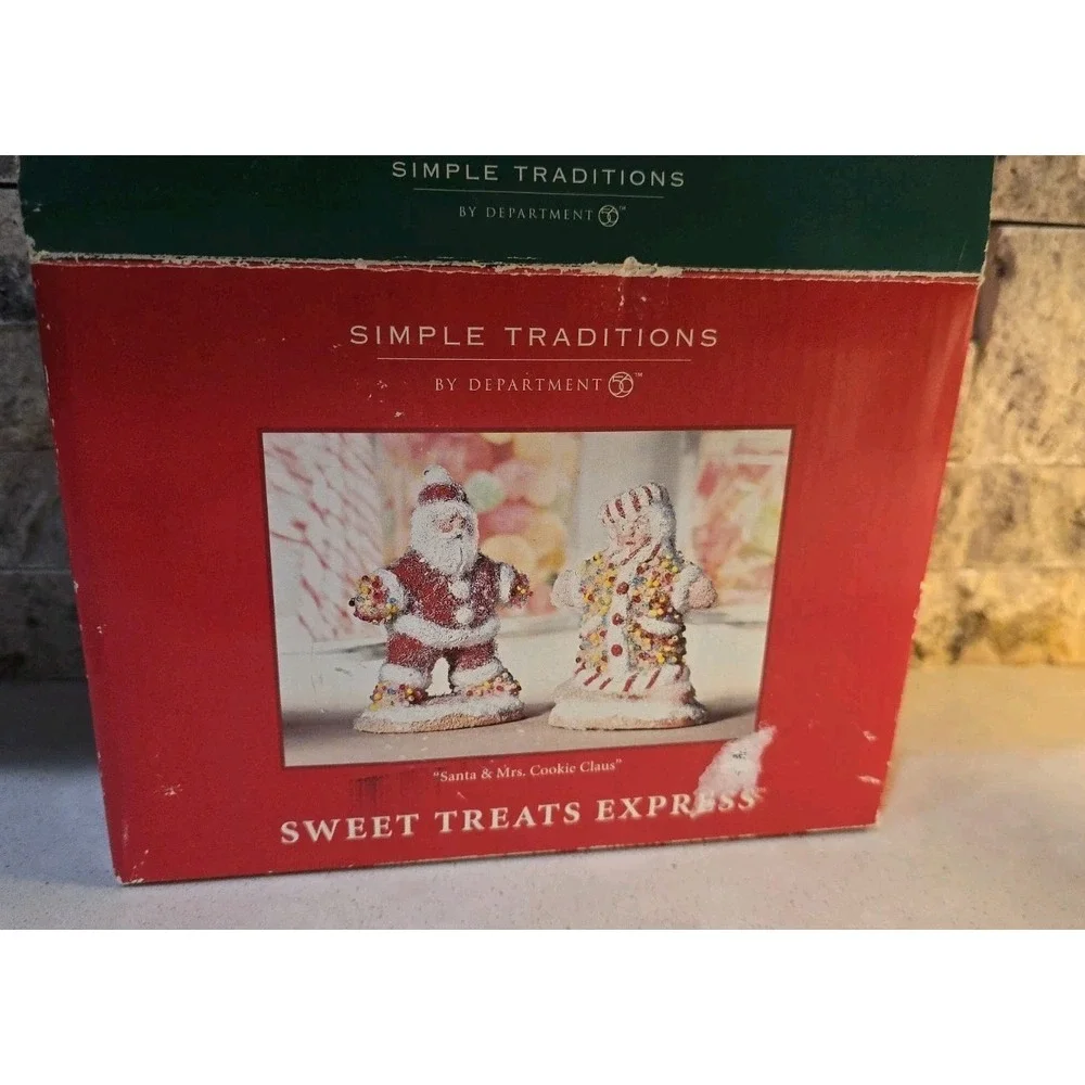Simple Traditions Dept 56 Sweet Treats Express Santa, Mrs Cookie Claus Figurines